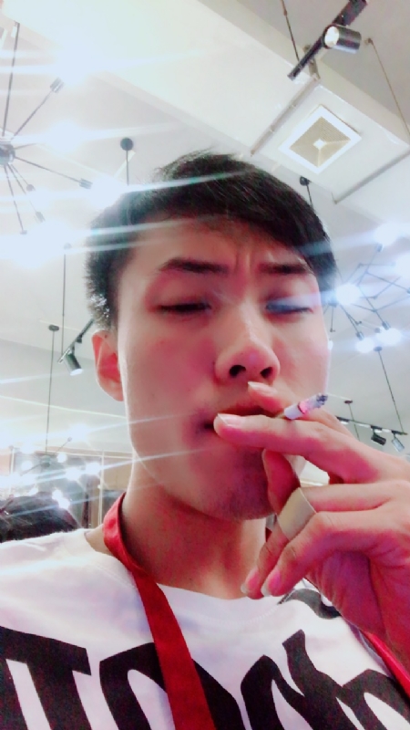 乐天的第四张照片--西藏蓝颜知己交友网