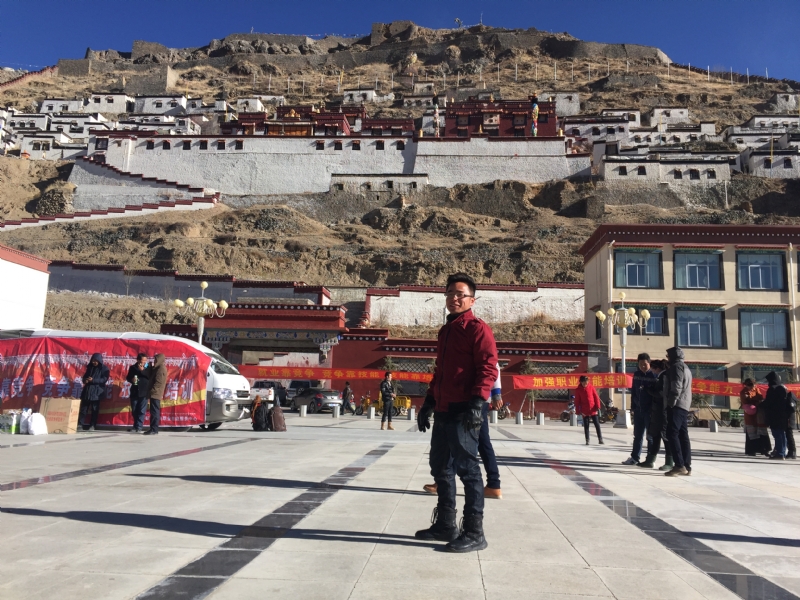 转身的第七张照片--西藏蓝颜知己交友网